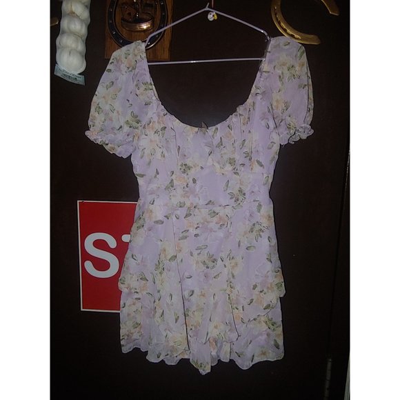 Purple/white pastel flowered jumpsuit - Picture 3 of 6